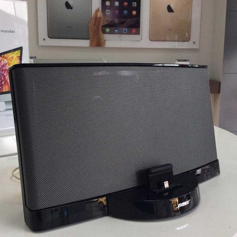 Best iphone 2024 speaker dock